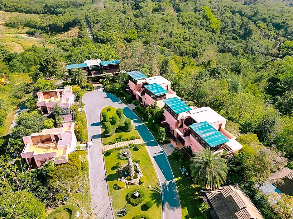 Phukumhom Resort
