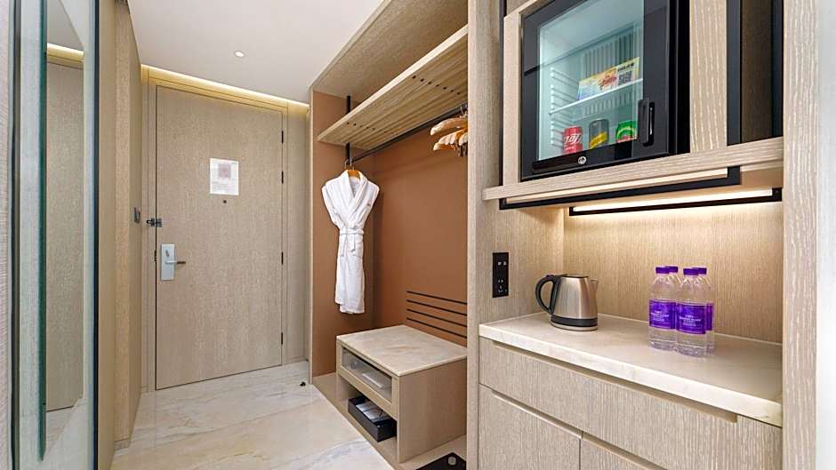 Crowne Plaza Dalian Xinghai By IHG