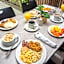 Hotel Laureles Plaza