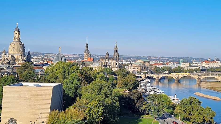 Hotel Am Terrassenufer