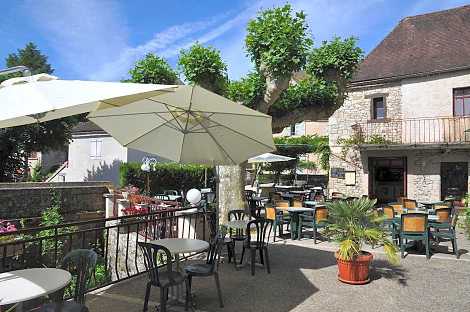 Logis Hotels - Auberge de l'Ile - Hotel 3 etoiles et Restaurant
