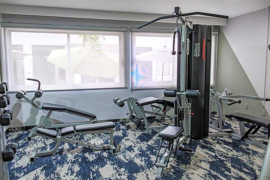 Hotel Fray Junipero Serra