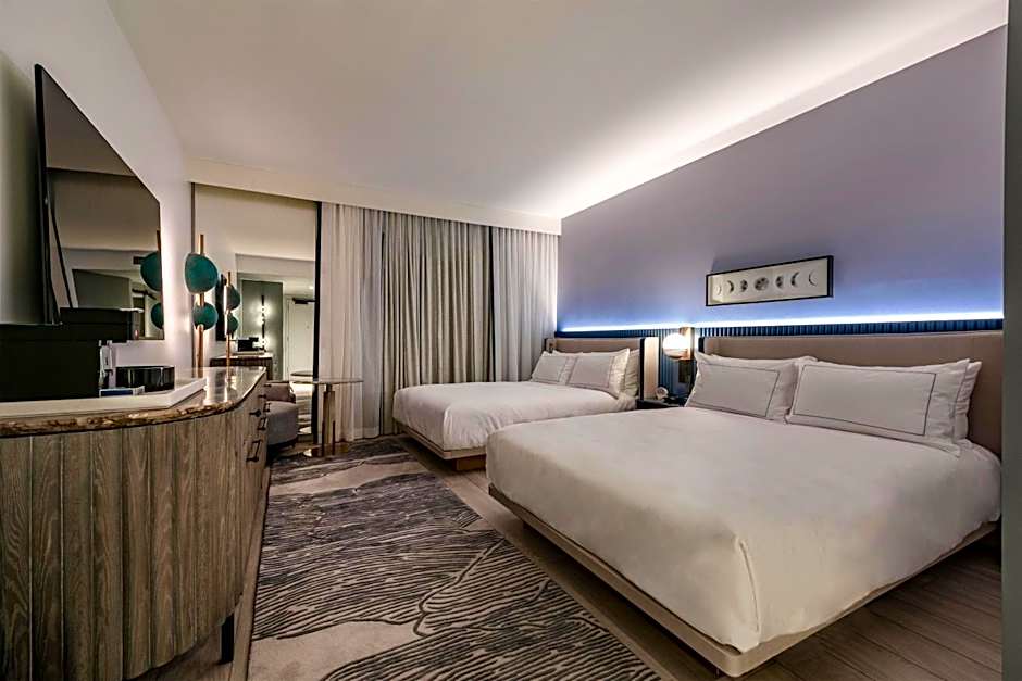 The Morrow Washington DC, Curio by Hilton