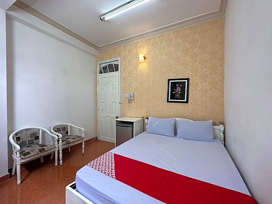 OYO 1196 Le Vu Hotel