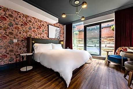 King Room with Balcony