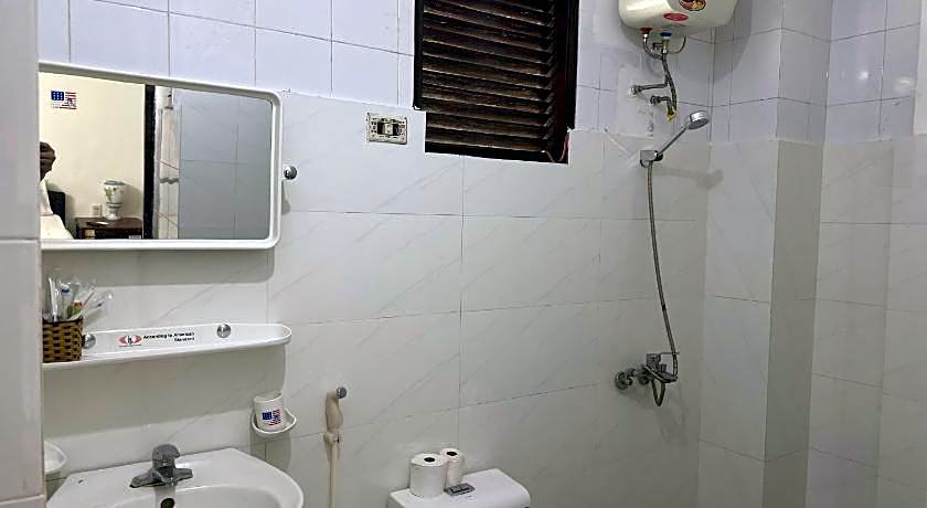 Dong Loi Hotel