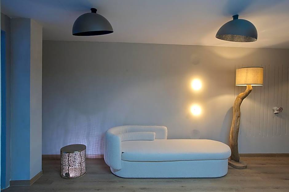 CITYLUXE Suites & Rooms