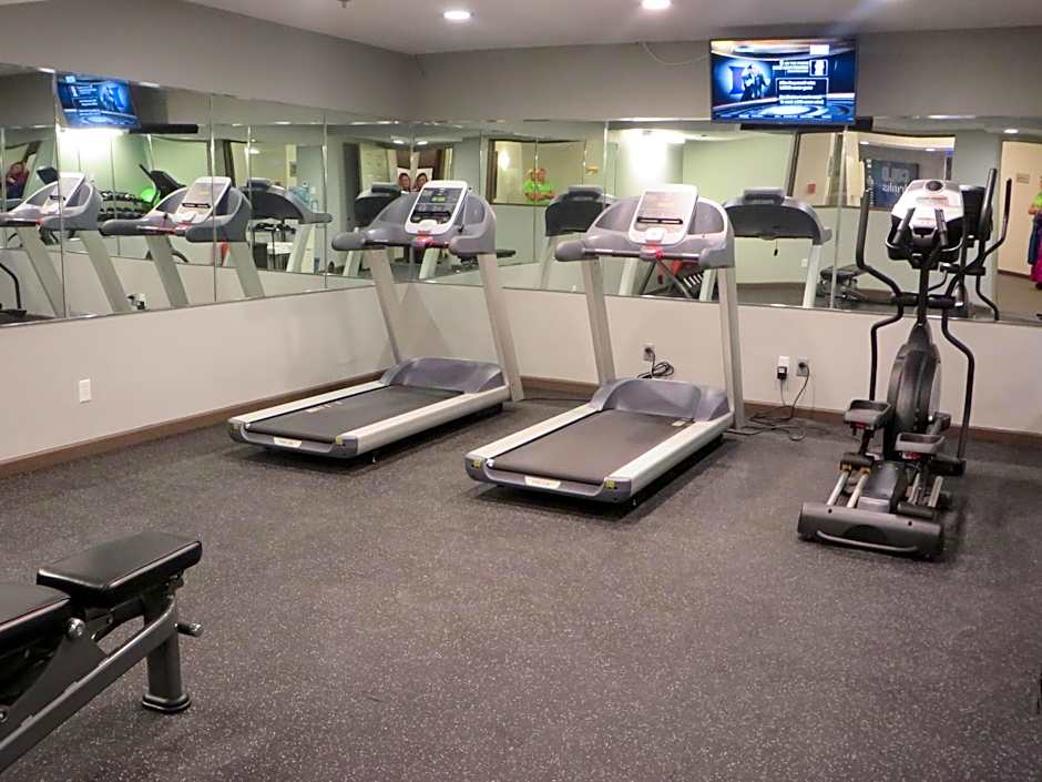 Ivy Court Inn and Suites