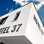 Hotel 37