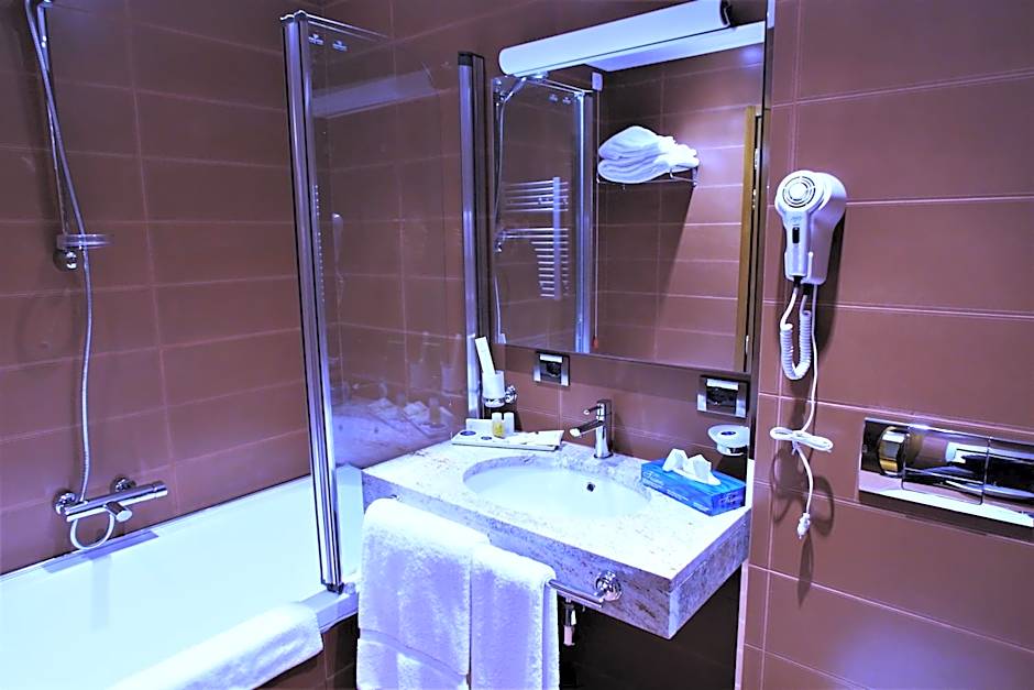 Tirana International Hotel & Conference Center