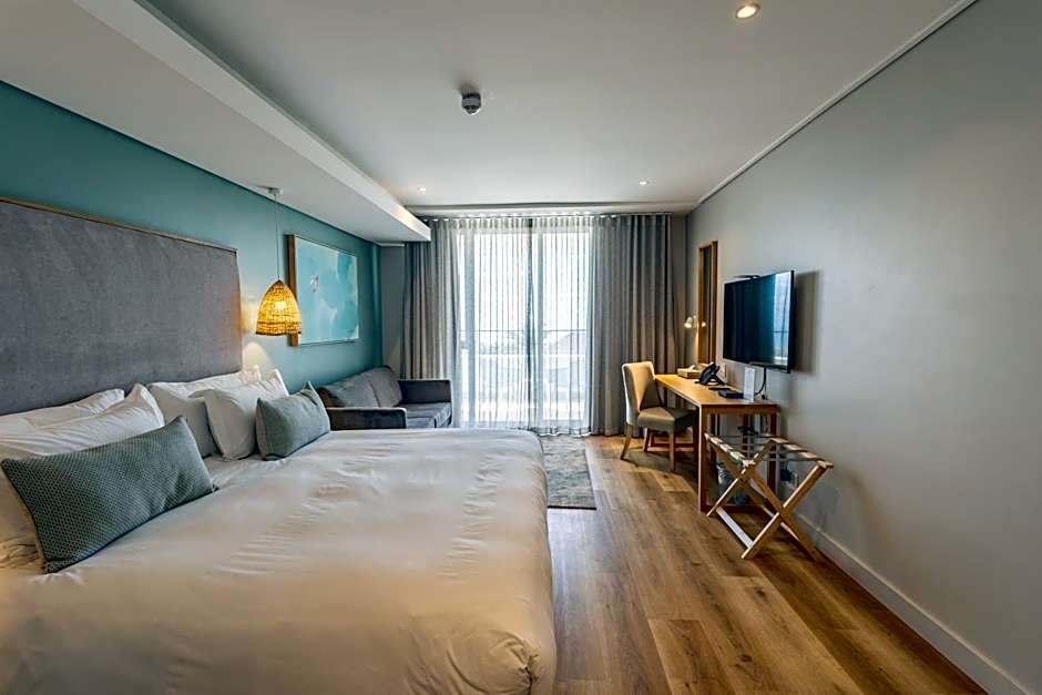 Plett Quarter Hotel - Lion Roars Hotels & Lodges