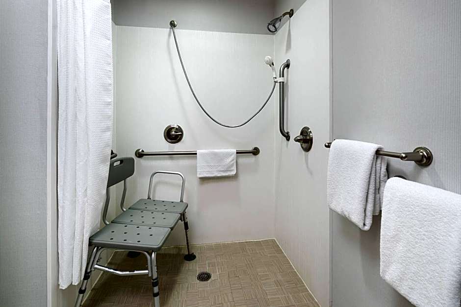 Courtyard by Marriott West Orange