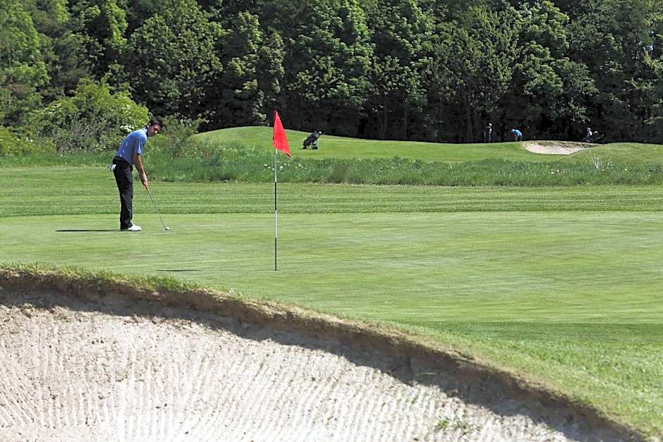 Mercure Newcastle George Washington Hotel Golf & Spa