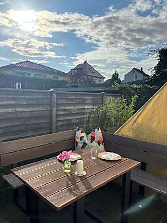 Oase im Südosten - wunderschöne Apartments für 4 Personen mit Terrasse & Stellplatz