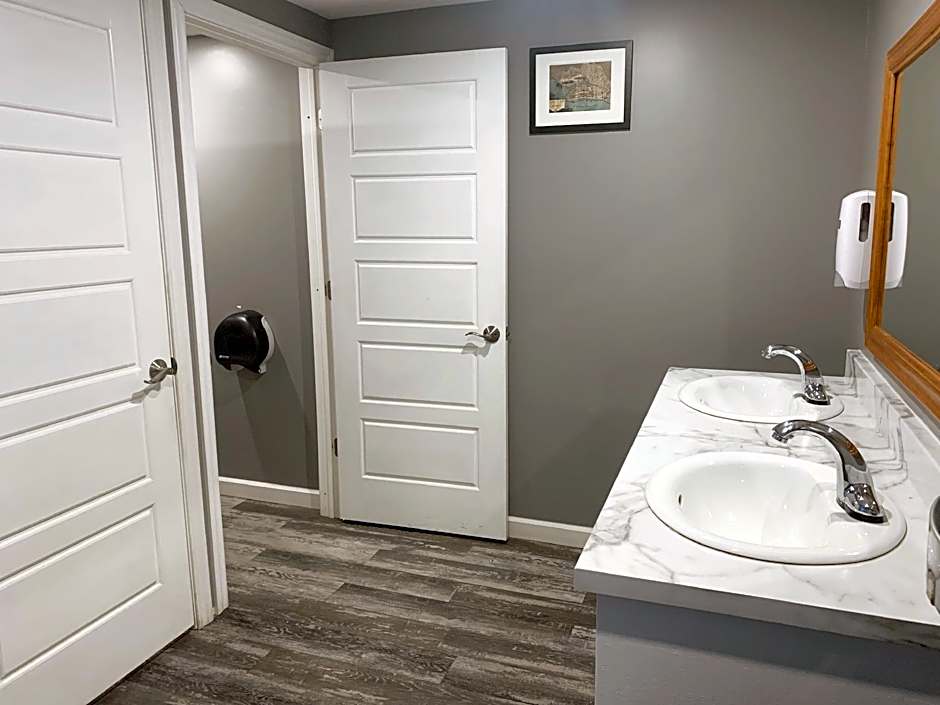 Harbourview Inn, SureStay Collection by Best Western