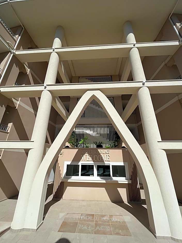 Middle Town Palace