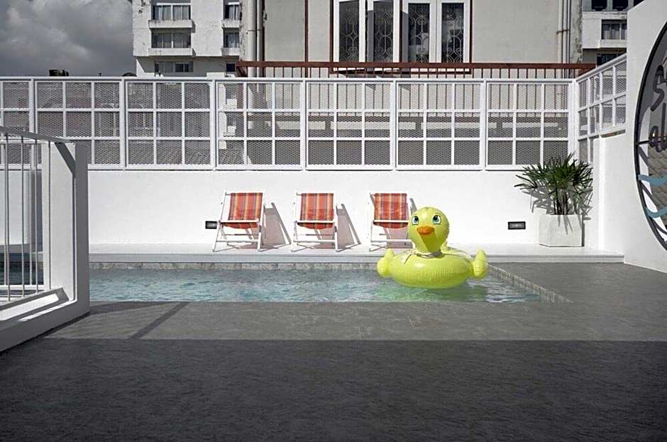 Borbaboom Phuket Poshtel & Hostel