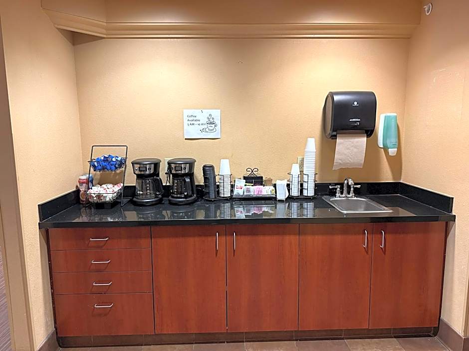 Richland Inn and Suites