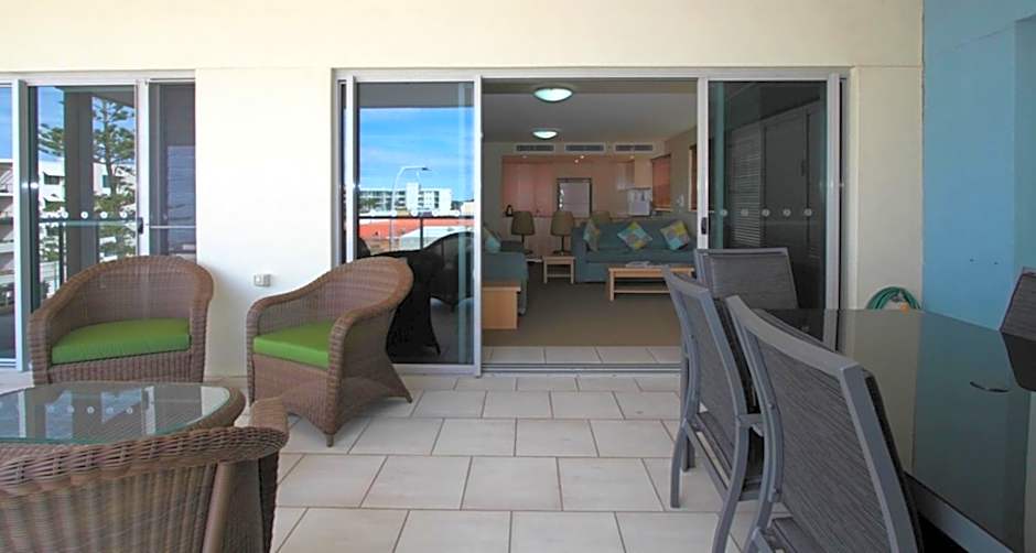 Riverside Holiday Apartments