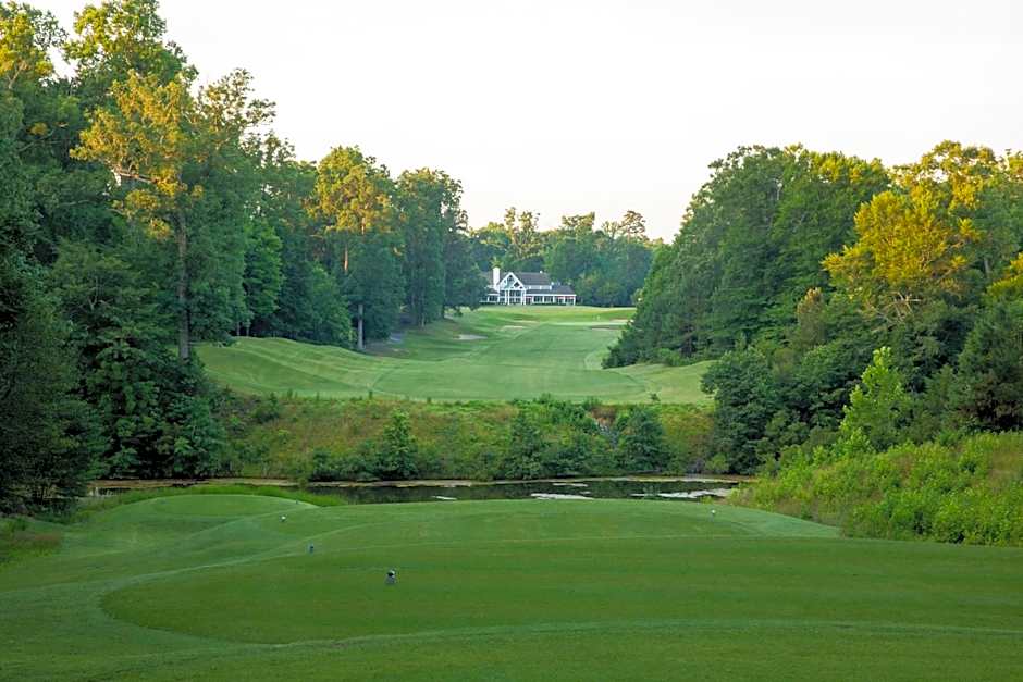 Williamsburg Woodlands Hotel & Suites, an official Colonial Williamsburg Hotel