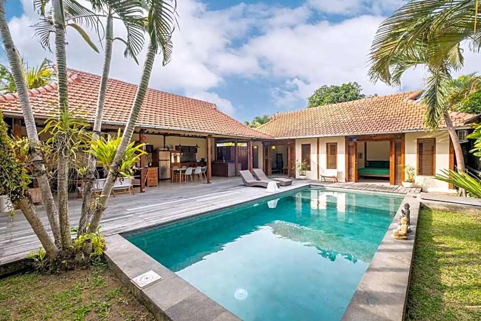 Gorgeous 4 BR Villa in Canggu