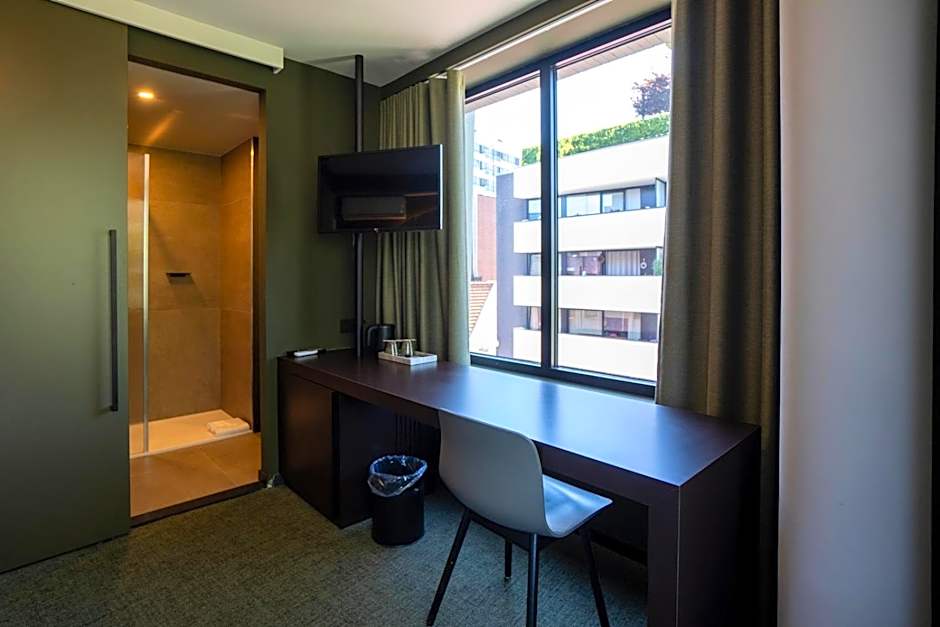 Green Hotel