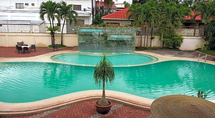 Dotties Place Hotel and Restaurant