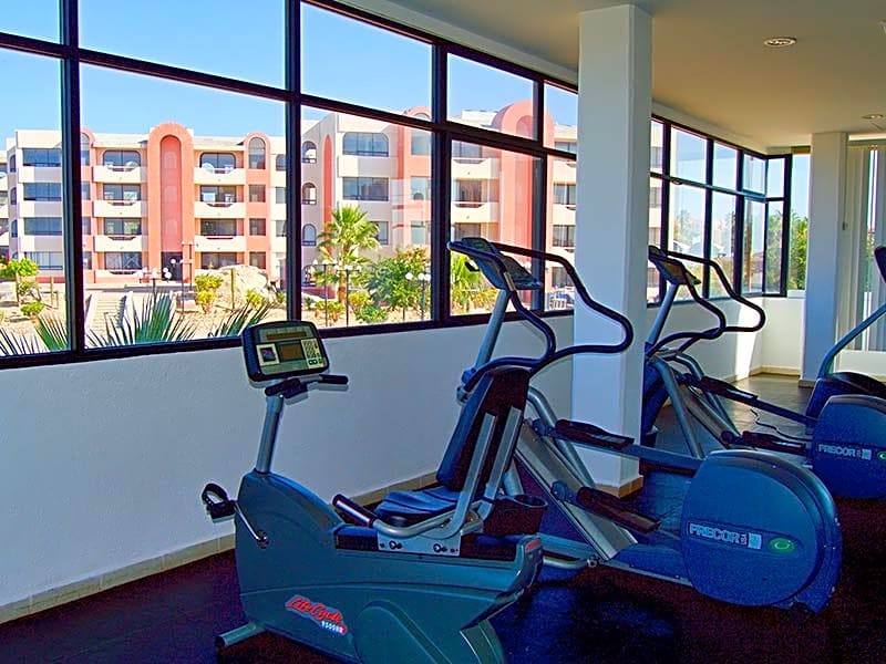Sunrock Hotel & Suites