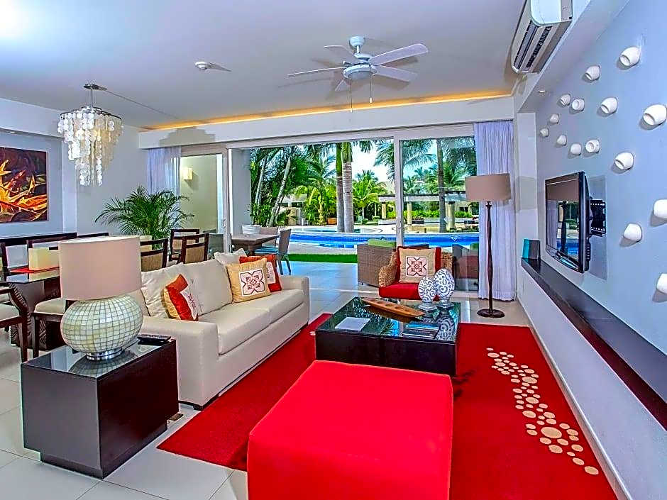 MARIVAL RESIDENCES WORLD SPA