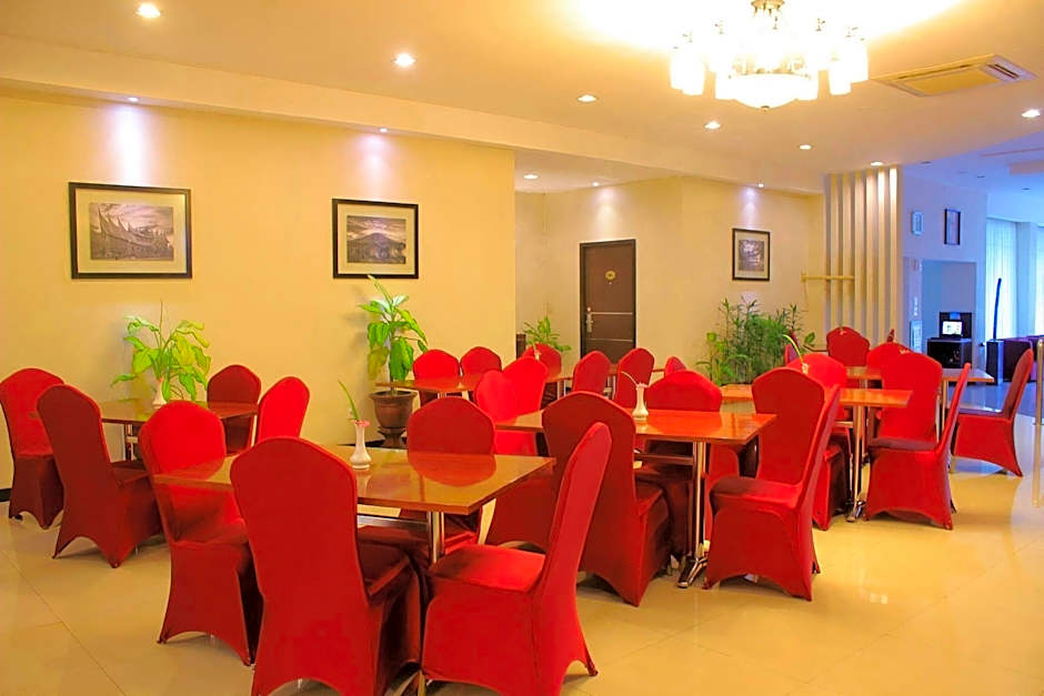Daima Hotel Padang