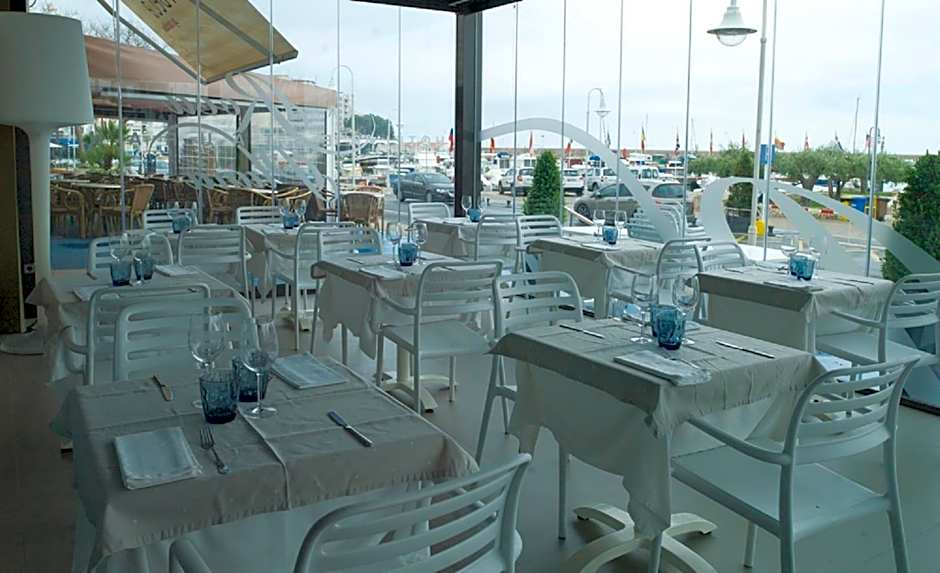 Hotel Roca Plana