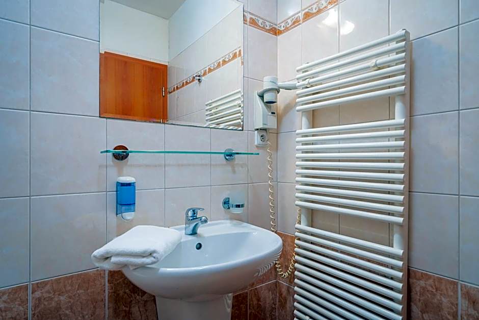 City Central De Luxe