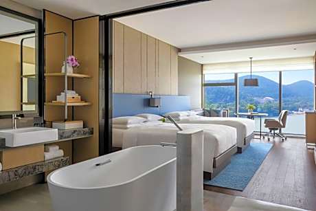 Executive level, Guest room, 2 Double, Lake view