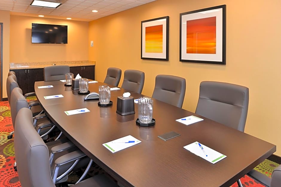 Holiday Inn Express & Suites Ironton By IHG