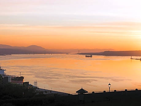 Signature Fairmont Gold One Bedroom Suite