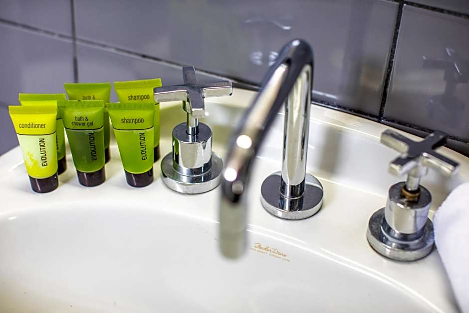 Nightcap at Glengala Hotel