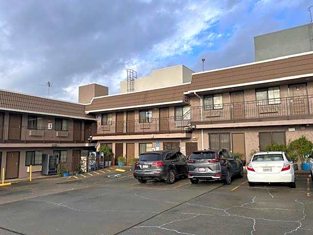 Crown Lodge Motel Oakland