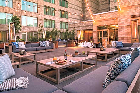 The Duniway Portland, A Hilton Hotel