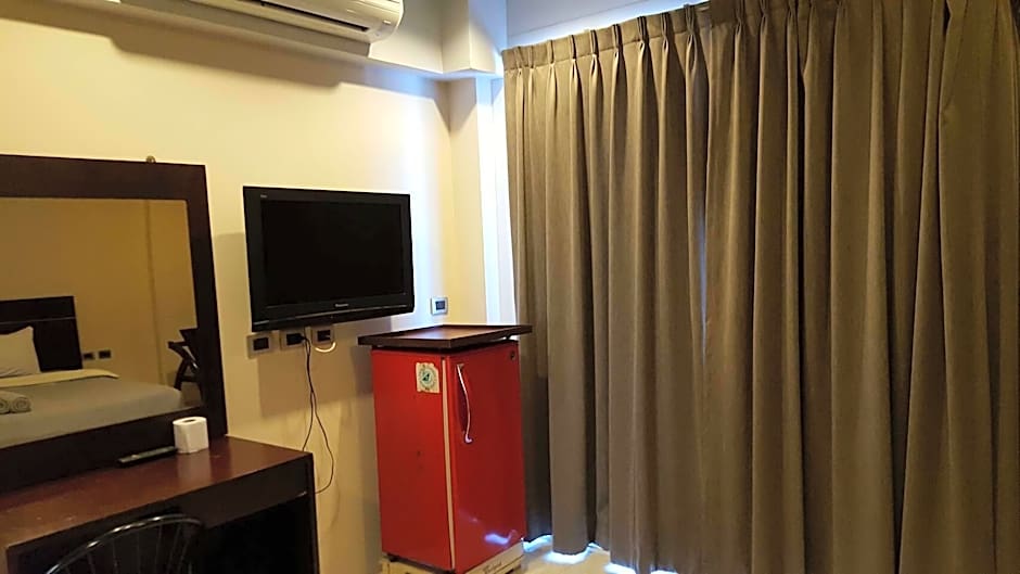 Bb Patong Beach House