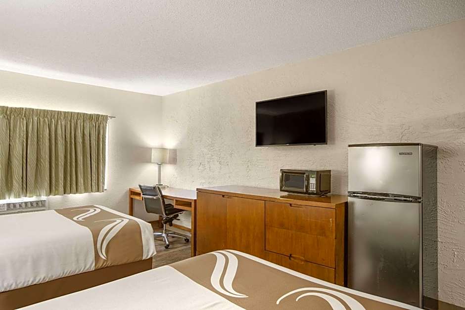 Rodeway Inn & Suites Grand Rapids Southeast