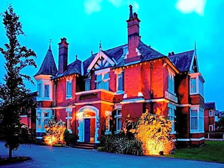 Trivelles Park Hotel