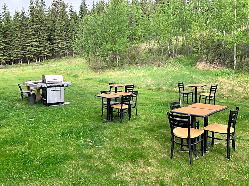 Super 8 by Wyndham Hinton