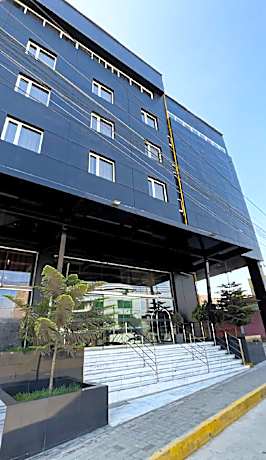 BTH REBEL TACNA