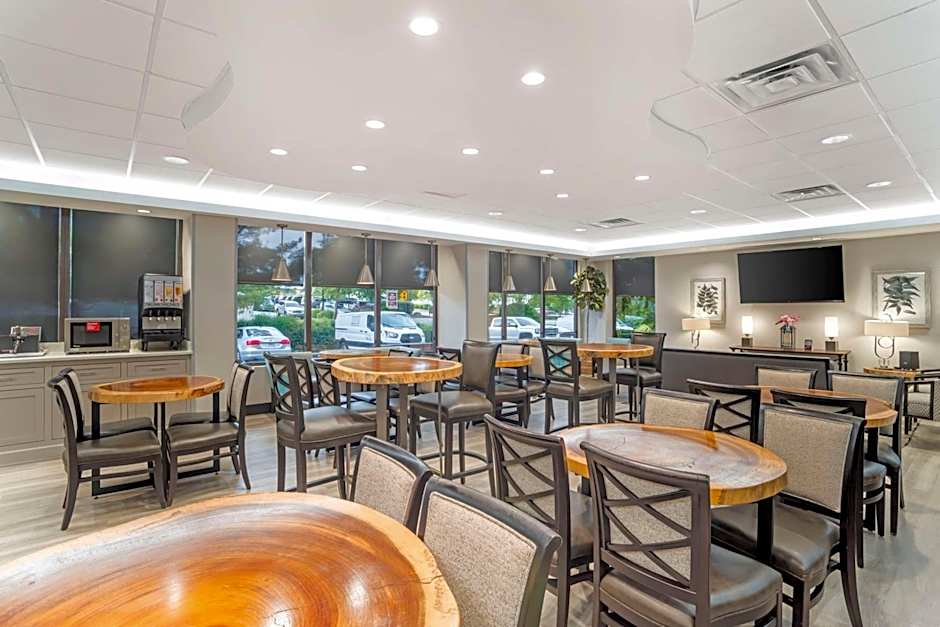 Best Western Plus Greenville I-385 Inn & Suites