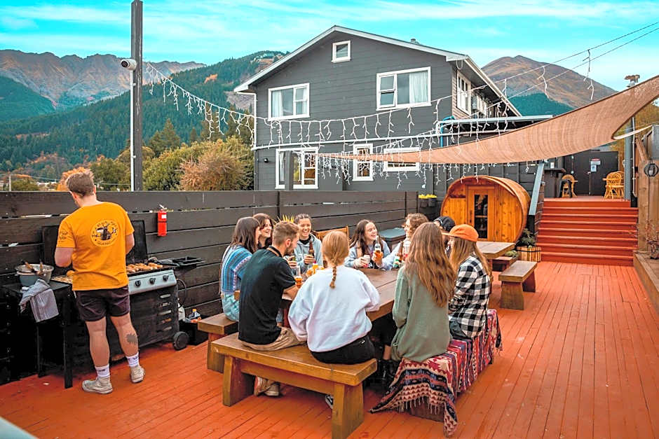 The Black Sheep Backpackers