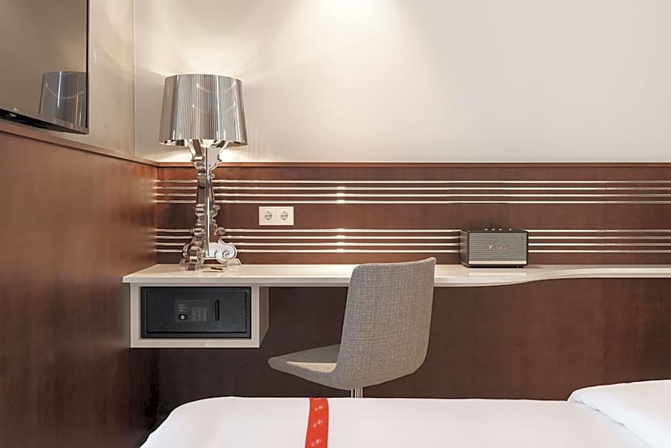 Ruby Ella Hotel Cologne By IHG