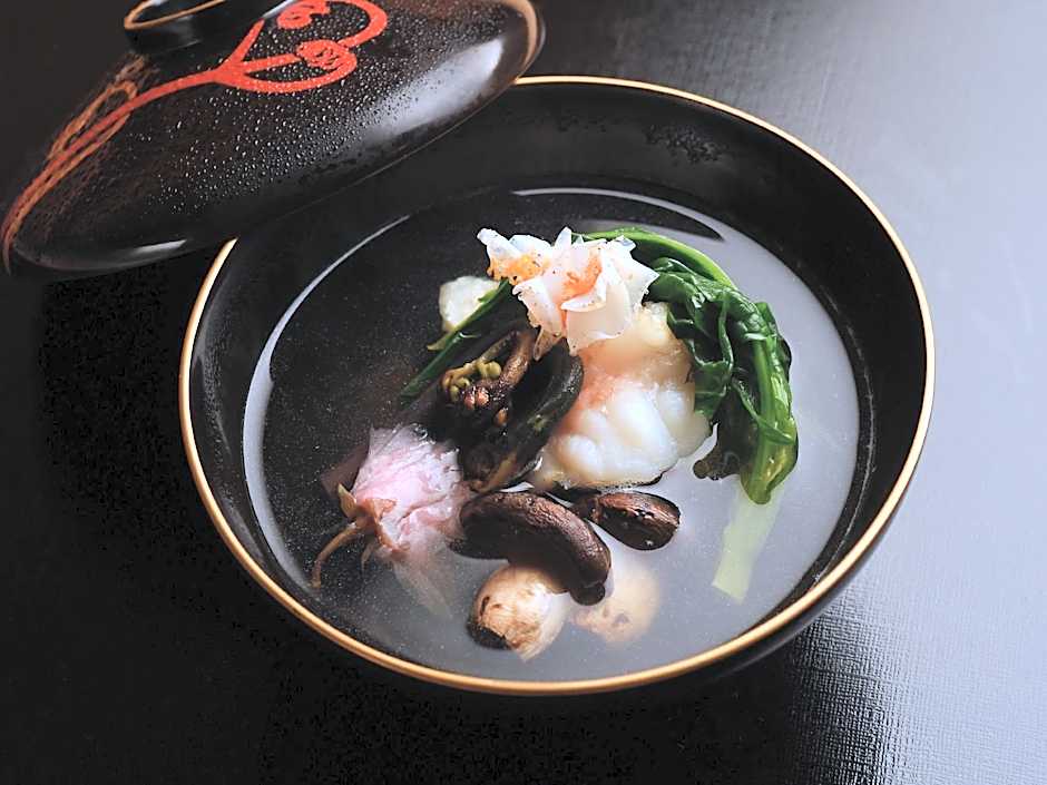 Traditional Kyoto Inn serving Kyoto cuisine IZUYASU