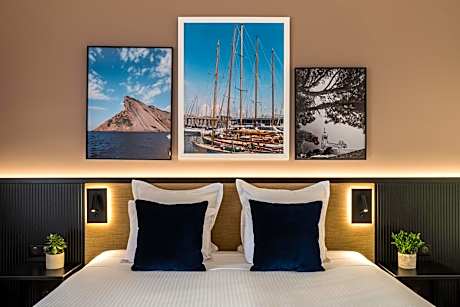 Deluxe Double Room with Terrace