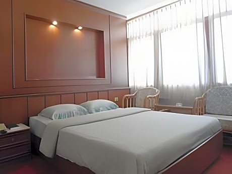 Special Room B - Massage Chair