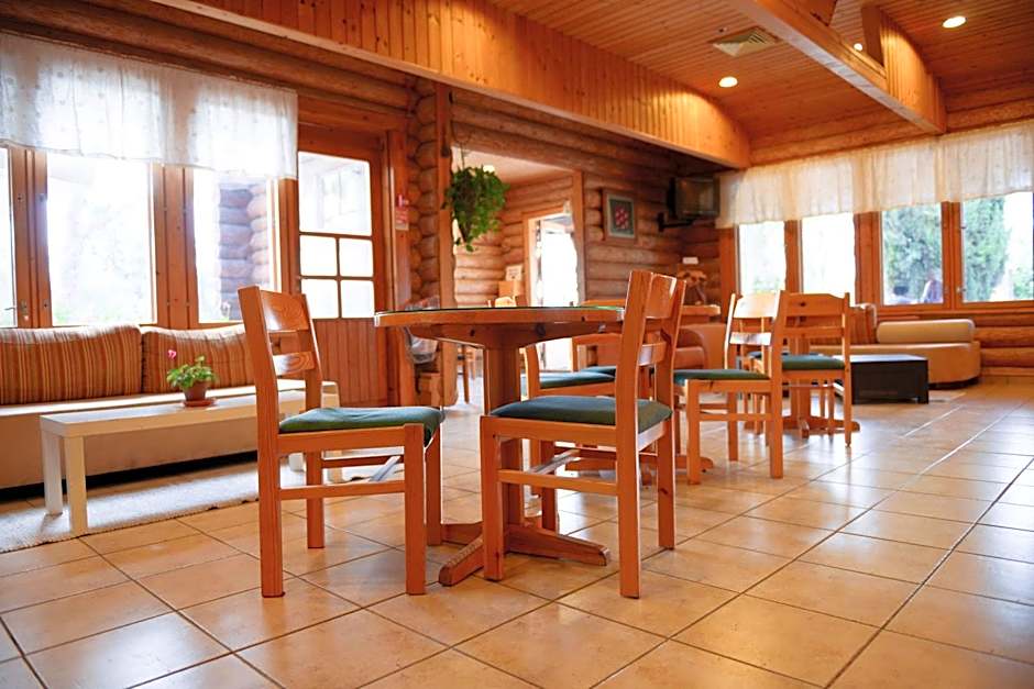 Logos hotel in Yad Hashmona